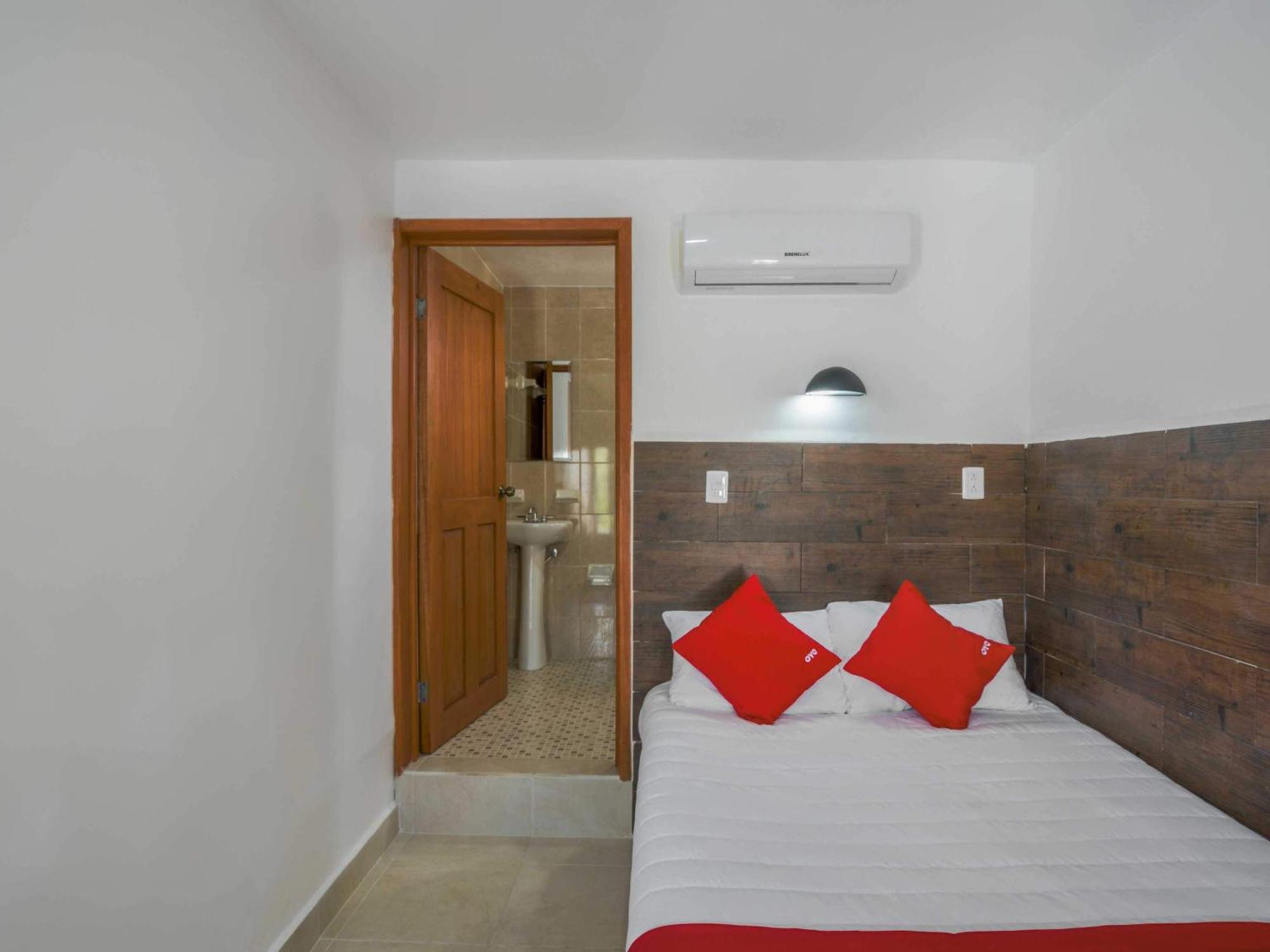 Oyo Hotel Palma Real Tulum Exterior photo